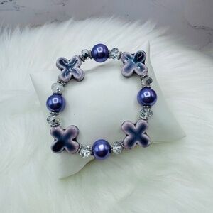 Floral Shaped Stone Beaded Bracelet in Purple Ube